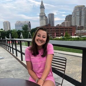 Meet your Posher, Caroline